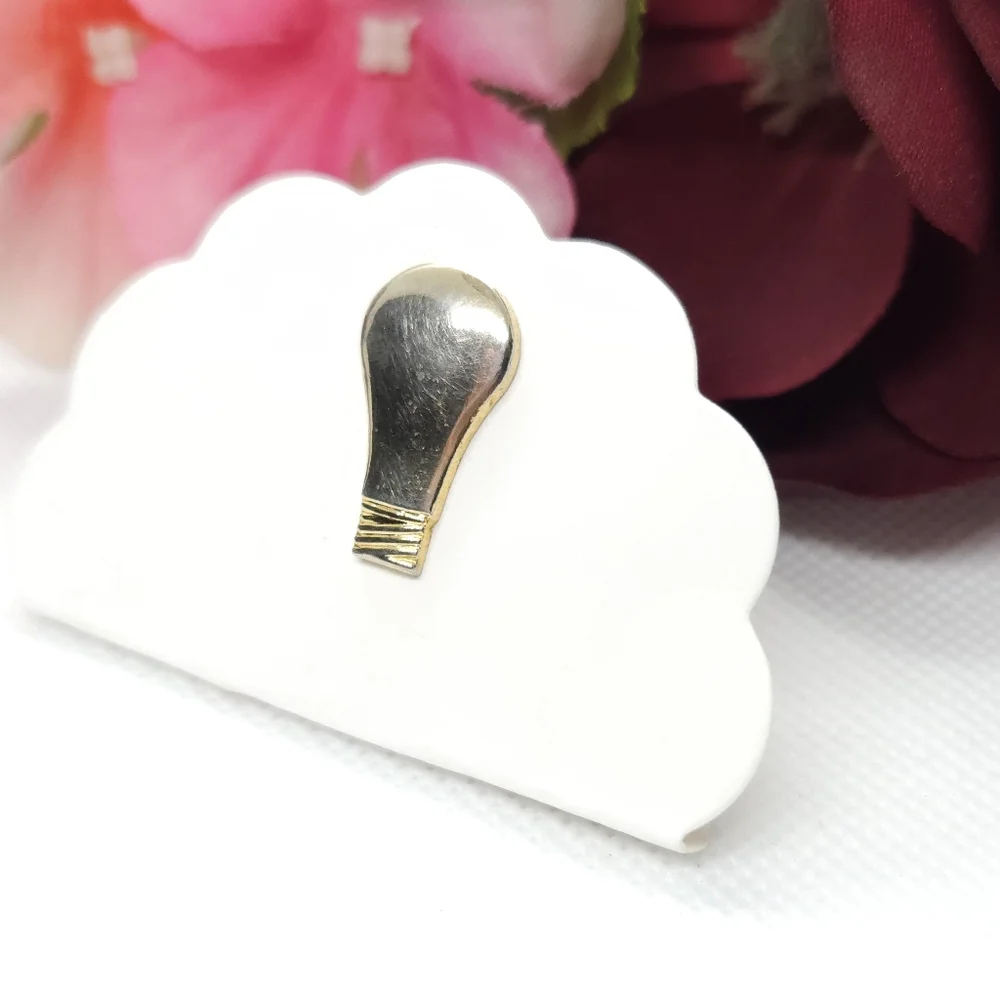 Vintage Light Bulb Pin Label Pin Union Made UAW 65